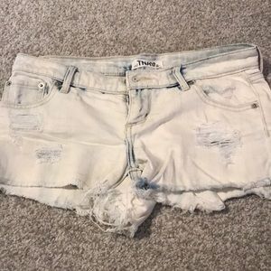 Aritzia TNA acid washed denim shorts